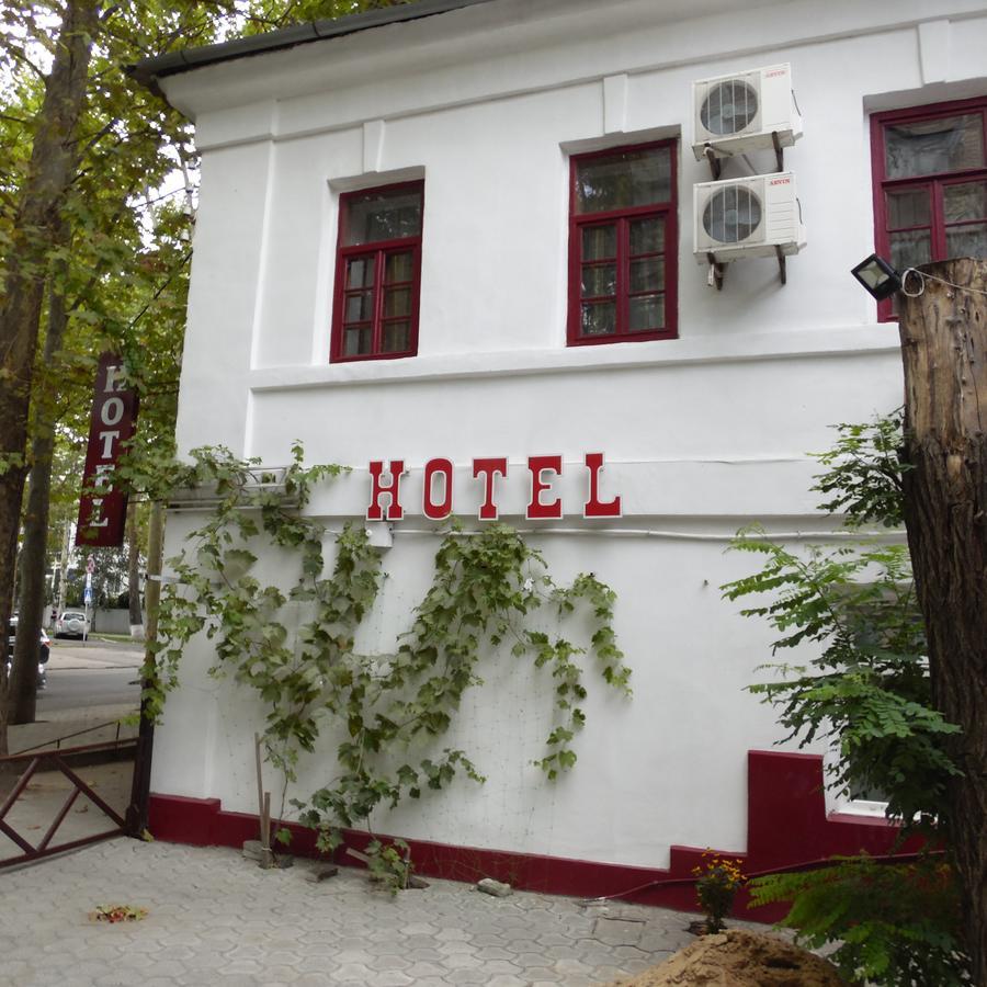 Hotel Na Admirala Makarova Mykolaiv Exterior foto