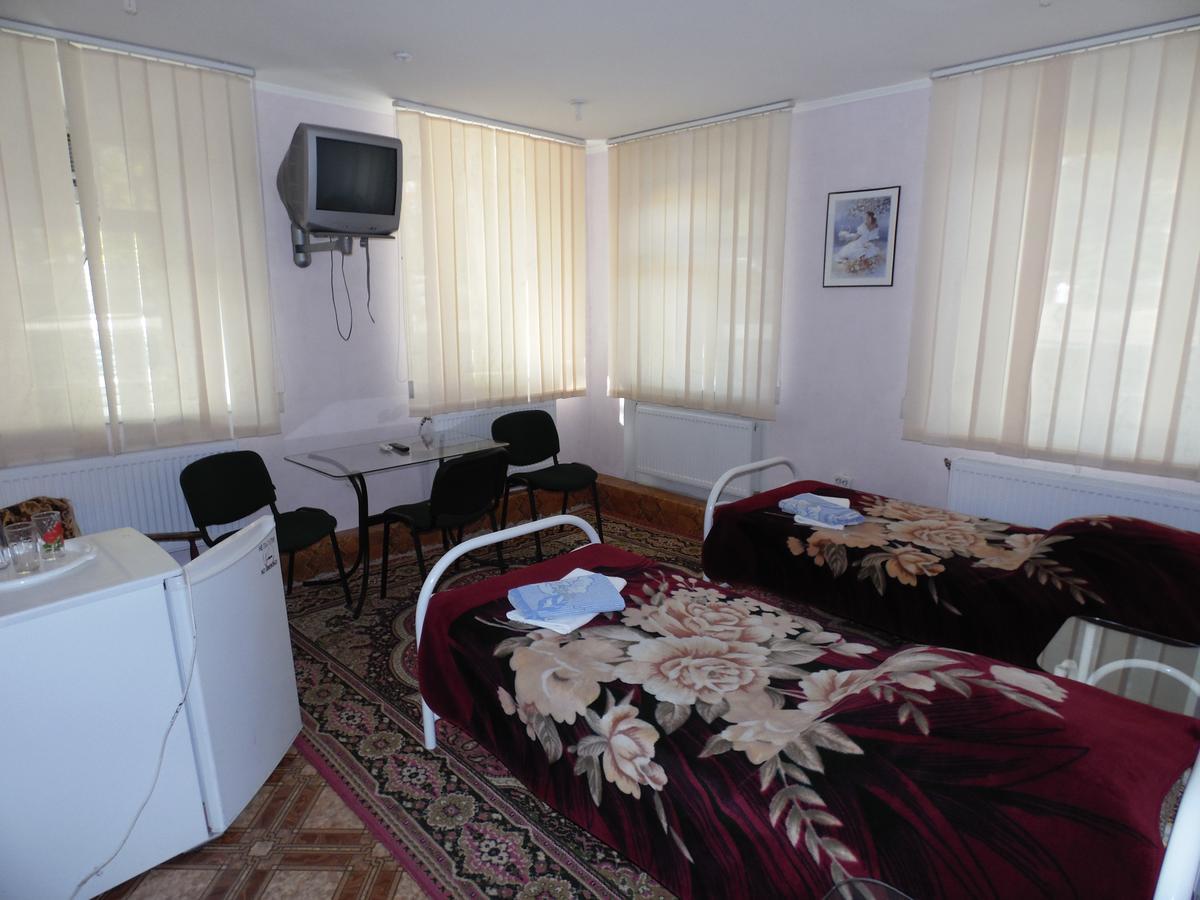 Hotel Na Admirala Makarova Mykolaiv Exterior foto